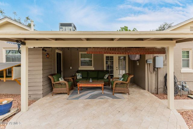 521 W WILSHIRE Drive, Phoenix, AZ 85003