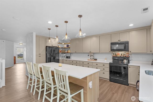 20232 47th Avenue E, Spanaway, WA 98387