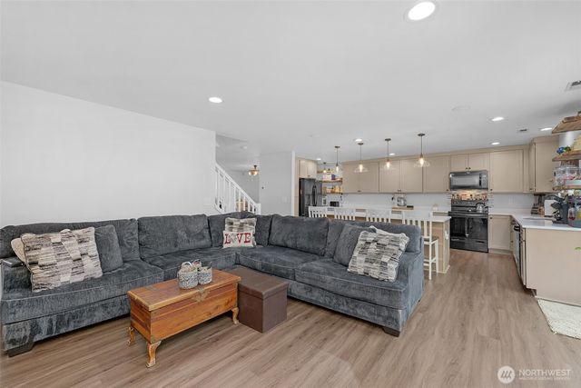 20232 47th Avenue E, Spanaway, WA 98387