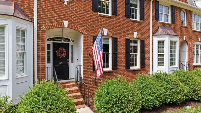 227 Kenmont Drive, Holly Springs, NC 27540