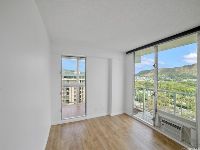 2575 Kuhio Avenue 1504, Honolulu, HI 96815