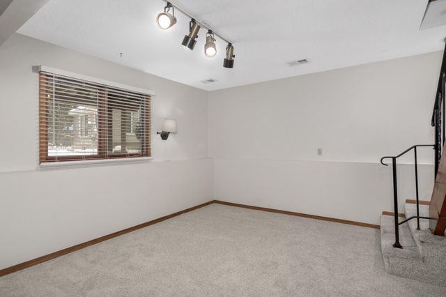 3558 Pilgrim Lane N, Plymouth, MN 55441