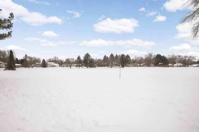 3558 Pilgrim Lane N, Plymouth, MN 55441