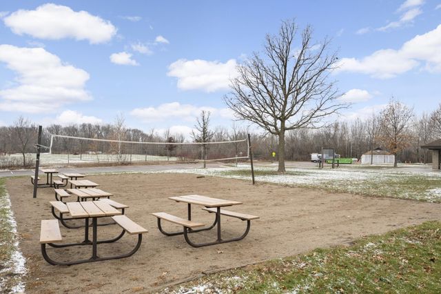 3558 Pilgrim Lane N, Plymouth, MN 55441