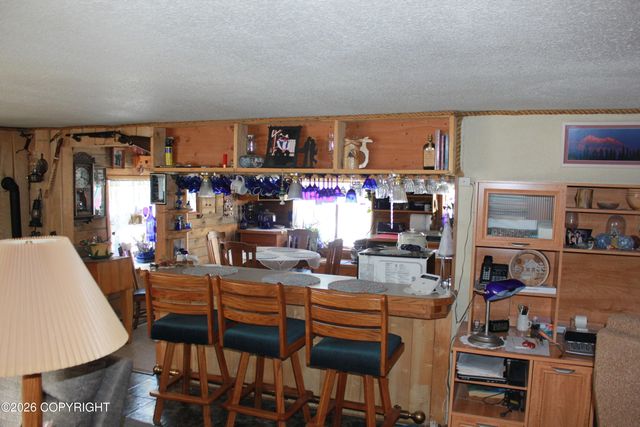 9911 N Runyon Circle, Palmer, AK 99645