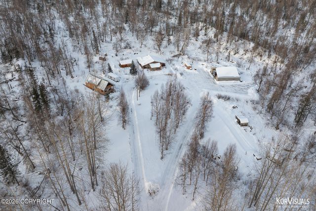 9911 N Runyon Circle, Palmer, AK 99645