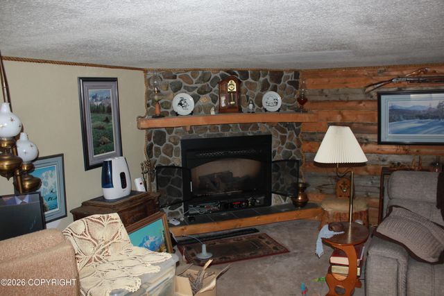 9911 N Runyon Circle, Palmer, AK 99645