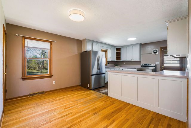 13 RIDGEWOOD DR, Verona, VA 24482