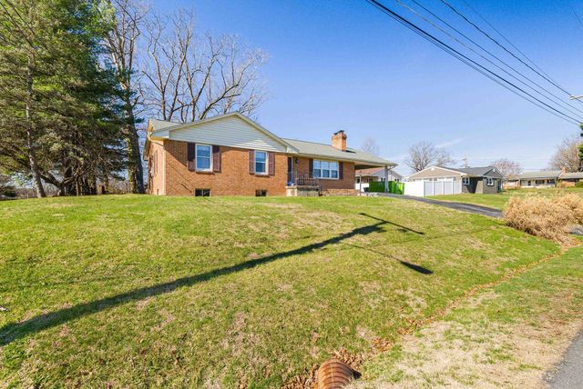 13 RIDGEWOOD DR, Verona, VA 24482