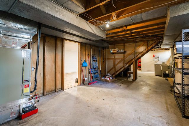 13 RIDGEWOOD DR, Verona, VA 24482