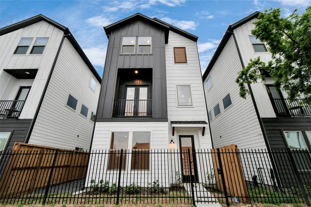 4541 Old Yale Street, Houston, TX 77018