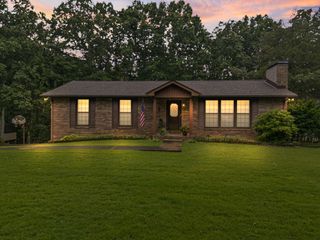 4518 Elkins Dr, Centerville, TN 37033