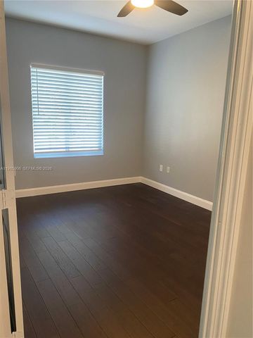 2706 NE 30th Place 2706, Fort Lauderdale, FL 33306