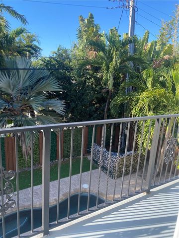 2706 NE 30th Place 2706, Fort Lauderdale, FL 33306