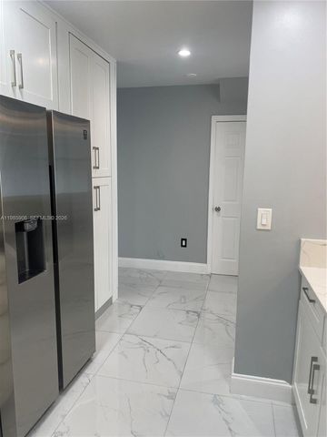 2706 NE 30th Place 2706, Fort Lauderdale, FL 33306