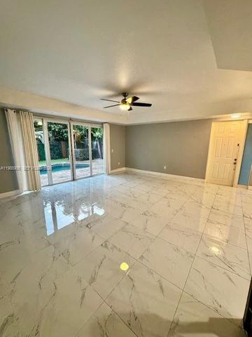 2706 NE 30th Place 2706, Fort Lauderdale, FL 33306