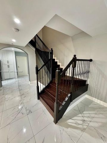 2706 NE 30th Place 2706, Fort Lauderdale, FL 33306