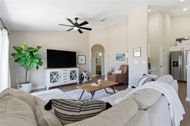 5134 6TH STREET N, St Petersburg, FL 33703