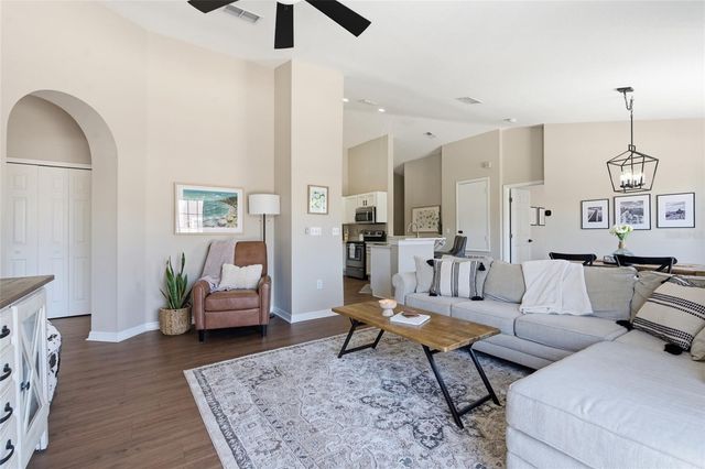 5134 6TH STREET N, St Petersburg, FL 33703