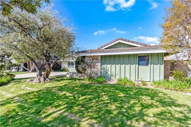 1907 Leeward, Newport Beach, CA 92660