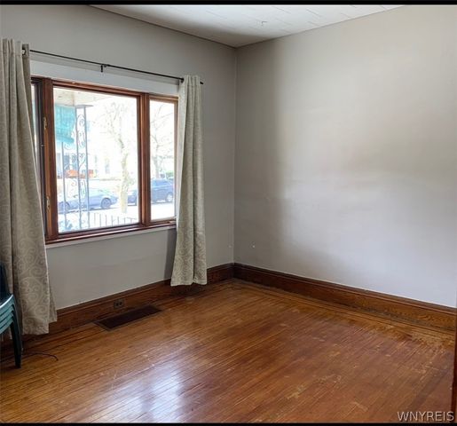 77 Meech Avenue, Buffalo, NY 14208