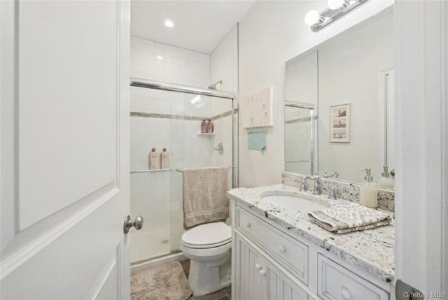 9 Saber Lane, Kings Park, NY 11754