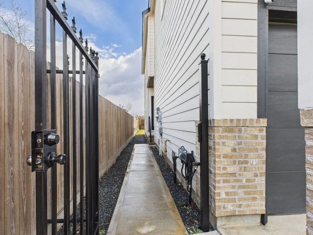 6310 Norland Street A, Houston, TX 77022