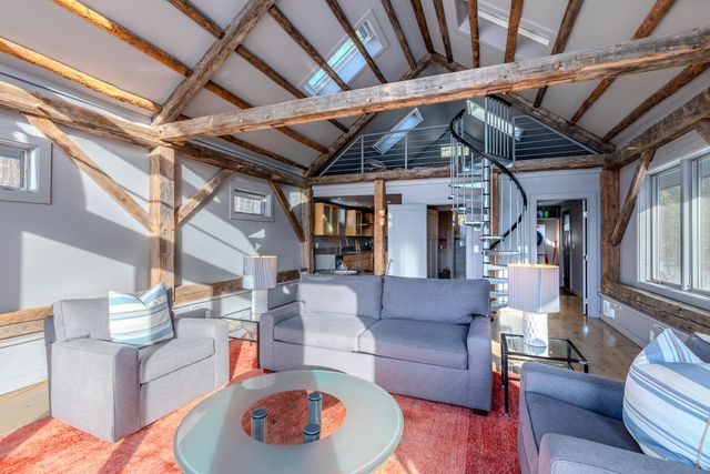 1060 Upper Hollow Road, Dorset, VT 05251