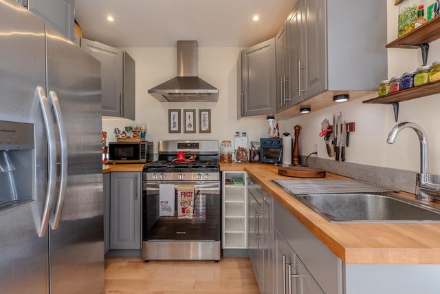 1060 Upper Hollow Road, Dorset, VT 05251