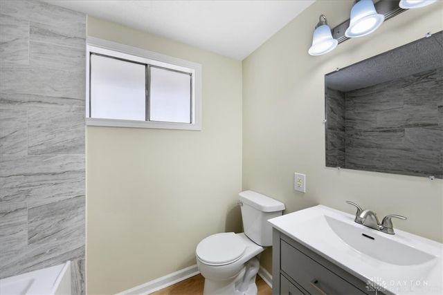 12130 Lakefront Drive, Hillsboro, OH 45133