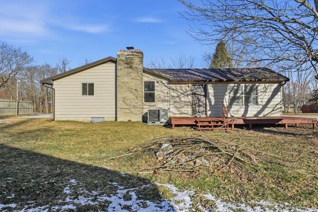 12130 Lakefront Drive, Hillsboro, OH 45133