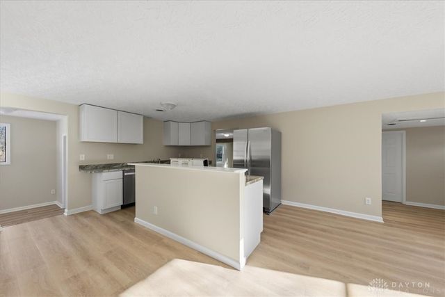 12130 Lakefront Drive, Hillsboro, OH 45133