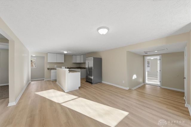 12130 Lakefront Drive, Hillsboro, OH 45133