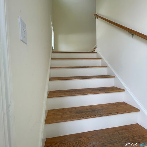 157 West Main Street 4, East Lyme, CT 06357