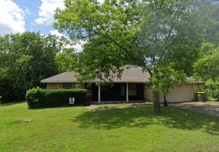 402 S 4th Street, Grandview, TX 76050