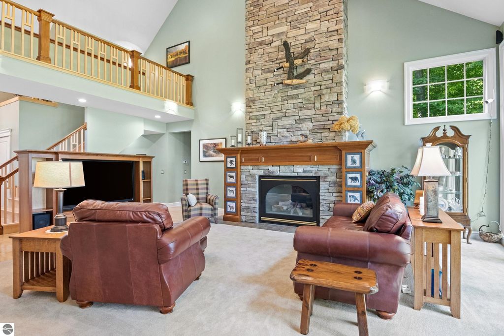 Image 11 of property listing at 3994 Harbour Town, Bellaire, MI 49615