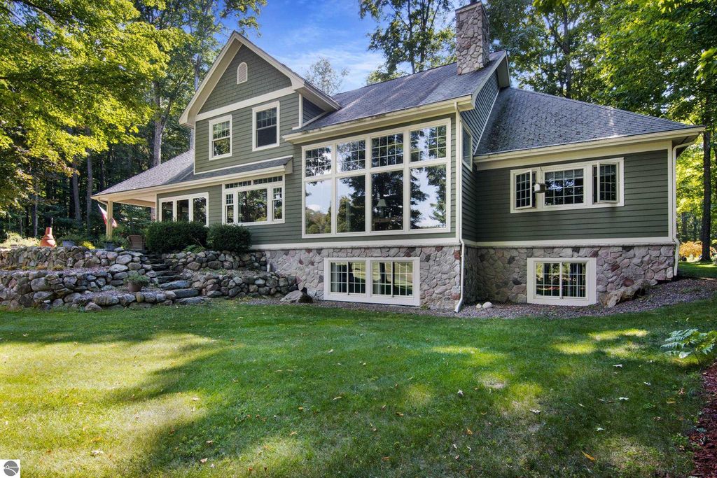 Image 61 of property listing at 3994 Harbour Town, Bellaire, MI 49615