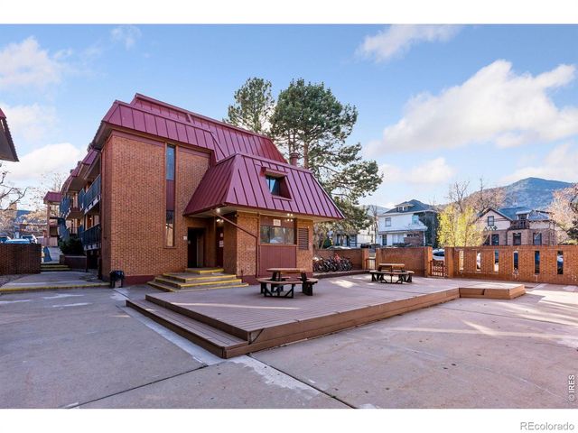 1200 College Avenue 102, Boulder, CO 80302