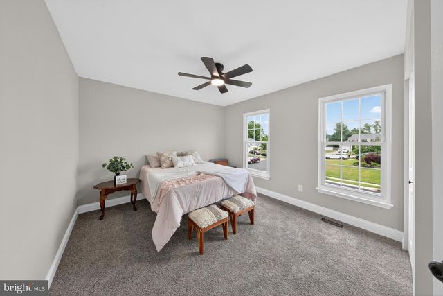 20 BAYWATCH RD, New Castle, DE 19720