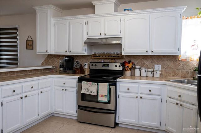 2110 Mauve Drive, Mission, TX 78572