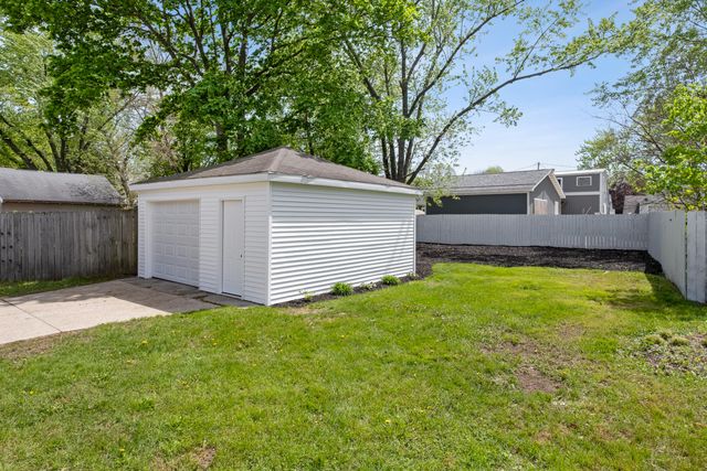 916 Ardmore Street SE, Grand Rapids, MI 49507