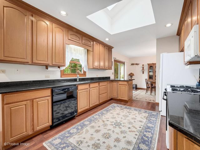 449 Arbor Avenue, West Chicago, IL 60185