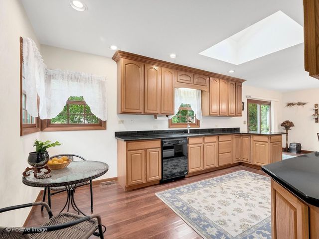 449 Arbor Avenue, West Chicago, IL 60185