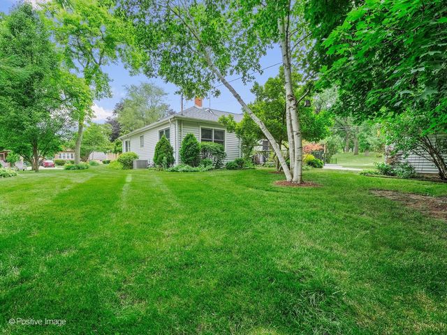 449 Arbor Avenue, West Chicago, IL 60185