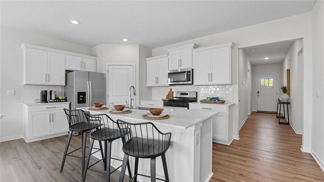 713 Fallen Leaf Drive, Belton, MO 64012