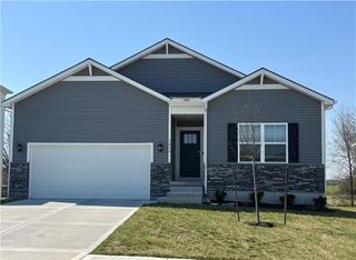 713 Fallen Leaf Drive, Belton, MO 64012