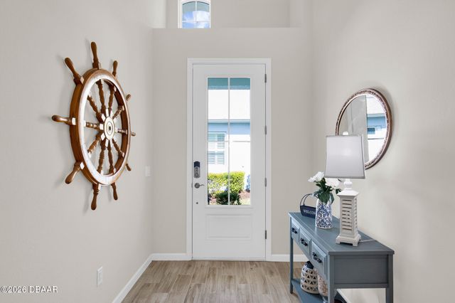 206 St Somewhere Drive, Daytona Beach, FL 32124