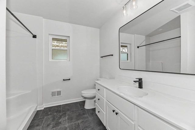 3625 E Somers AVENUE, Cudahy, WI 53110