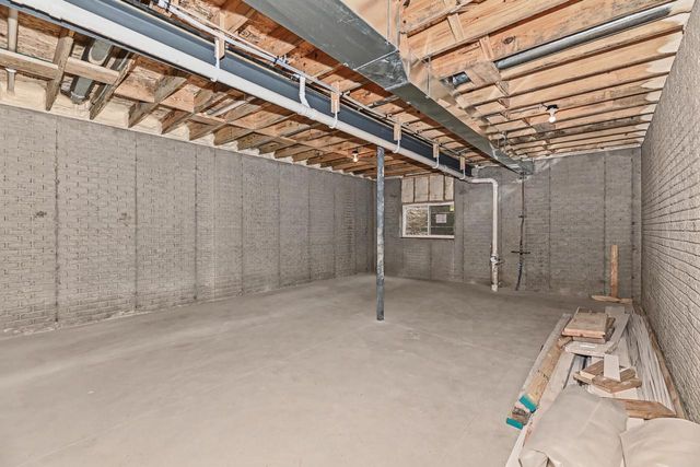 3625 E Somers AVENUE, Cudahy, WI 53110