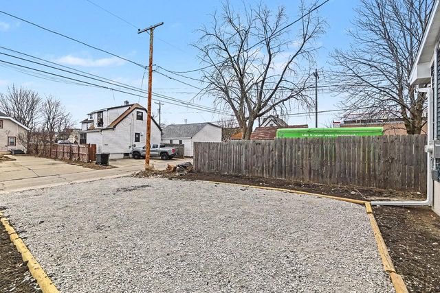 3625 E Somers AVENUE, Cudahy, WI 53110